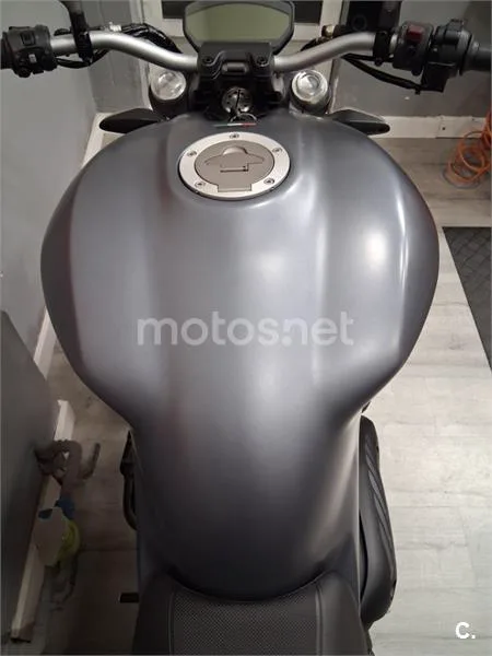 Ducati Monster 821 – Vista 5