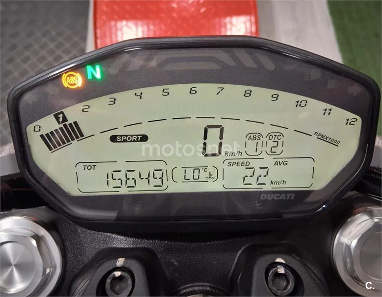 Ducati Monster 821 – Vista 10