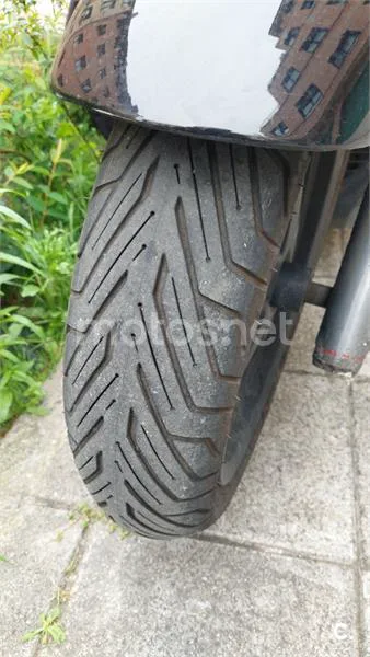 Yamaha XMAX 250 – Vista 5