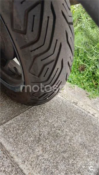 Yamaha XMAX 250 – Vista 6