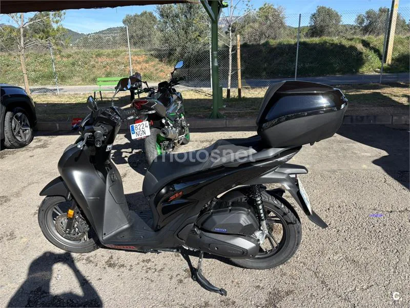 Honda SH125i – Vista 6