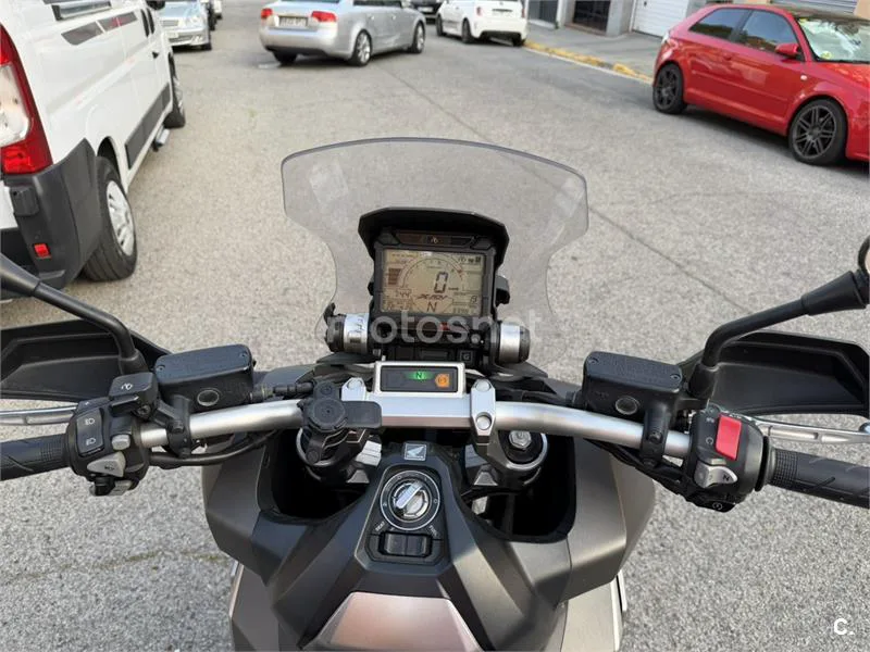 Honda X-ADV – Vista 4