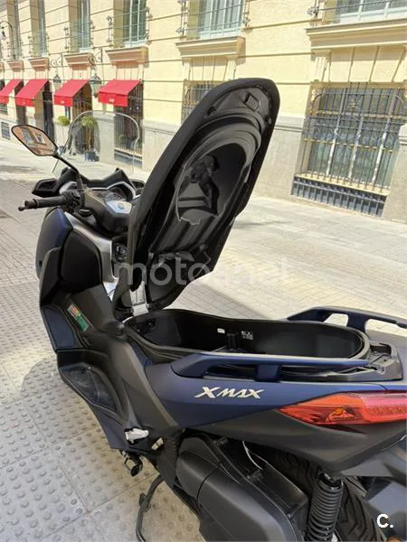 Yamaha XMAX 125 – Vista 17