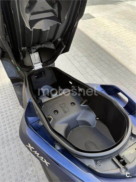 Yamaha XMAX 125 – Vista 20