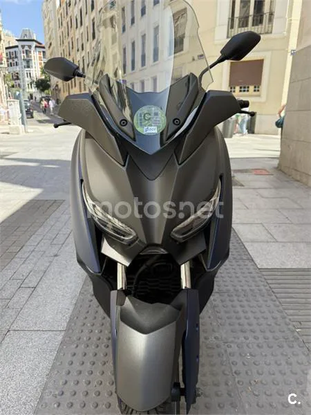 Yamaha XMAX 125 – Vista 24