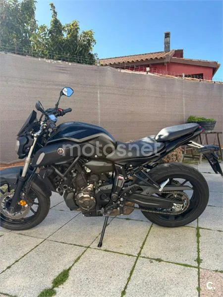 Yamaha MT-07 – Vista 3