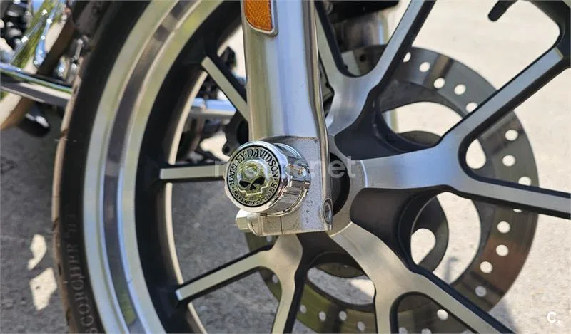 Harley-Davidson Sportster Superlow – Vista 6