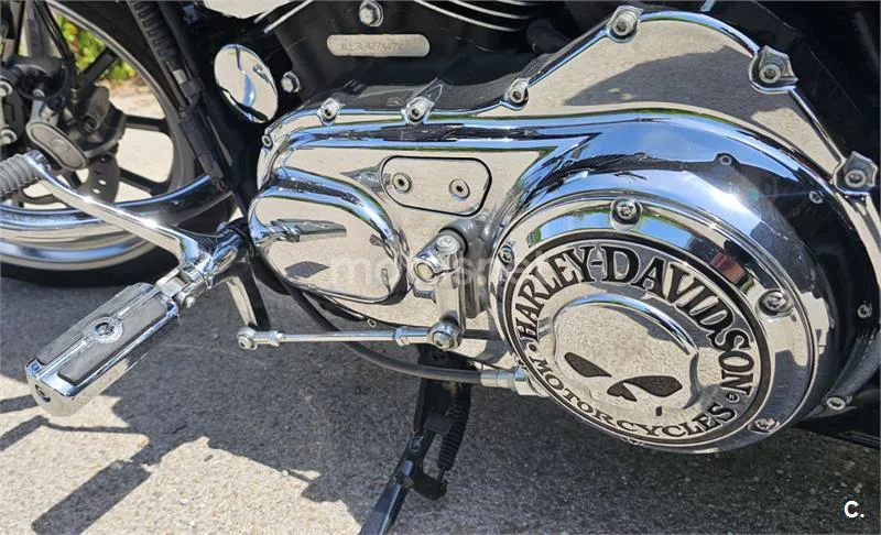 Harley-Davidson Sportster Superlow – Vista 8