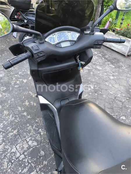 Yamaha XMAX 125 – Vista 3