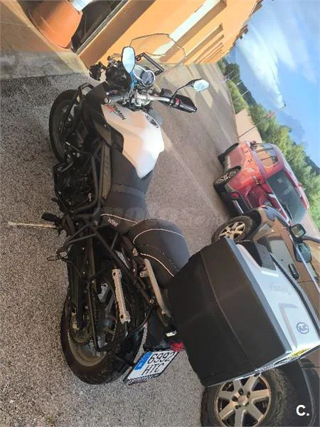 Triumph Tiger 800 – Vista 9