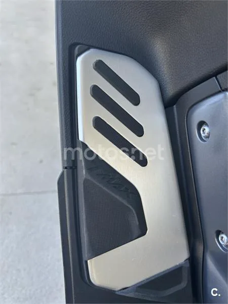 Yamaha TMAX 530 – Vista 11