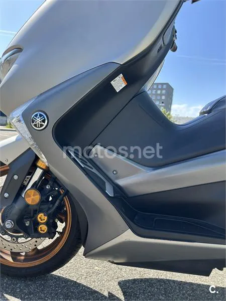 Yamaha TMAX 530 – Vista 10