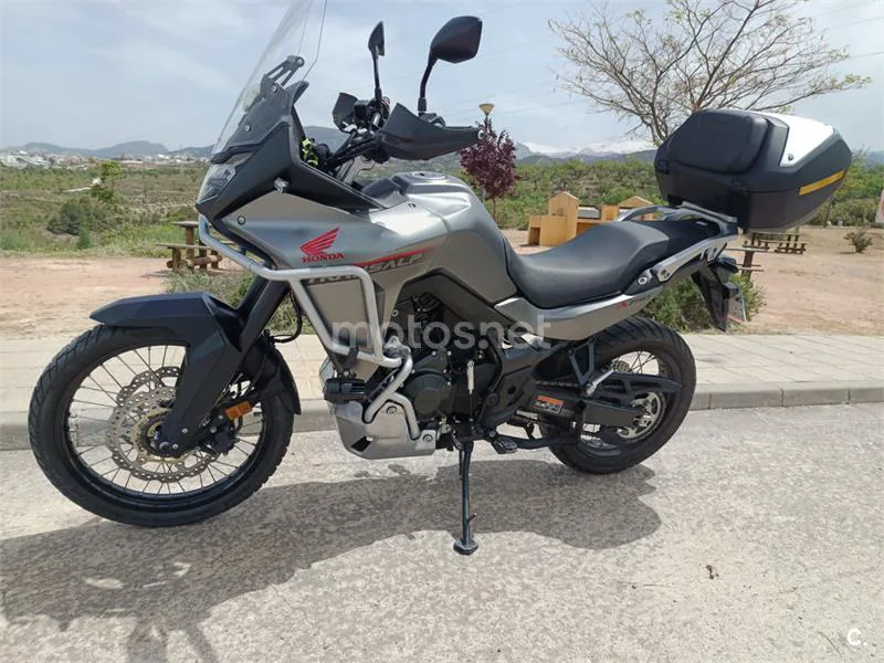 Honda XL 750 Transalp – Vista 3