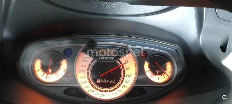 Suzuki Burgman 200 – Vista 2