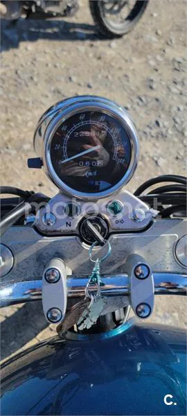 Suzuki Marauder 250 – Vista 9