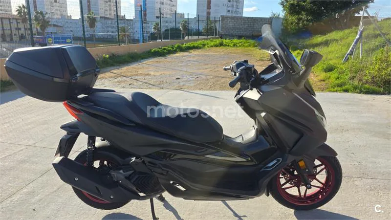 Honda Forza 125 – Vista 2