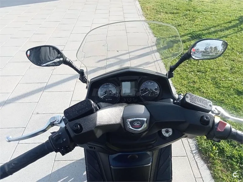 Kymco X-Town CT 125 – Vista 3