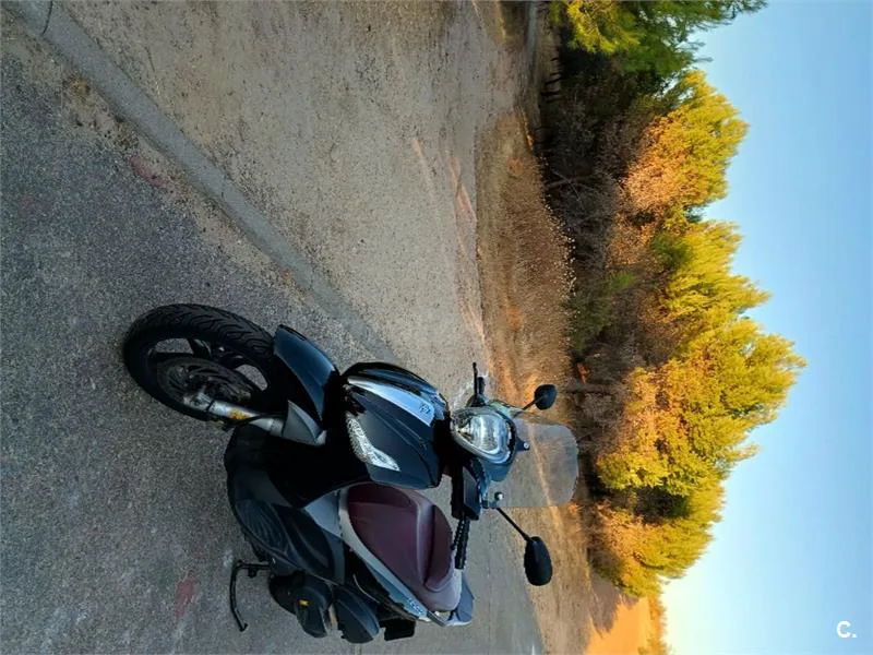 Piaggio Beverly Sport Touring 350 – Vista 7