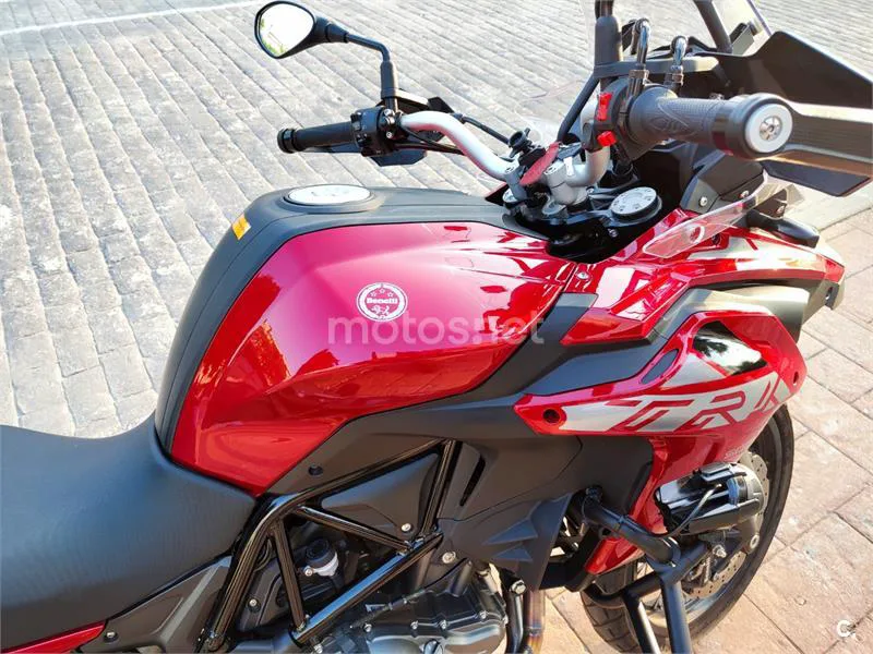 Benelli TRK 502 – Vista 7