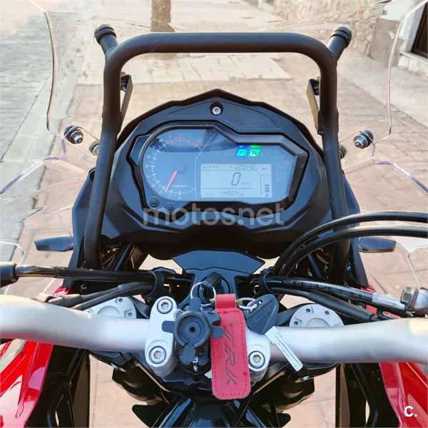 Benelli TRK 502 – Vista 10