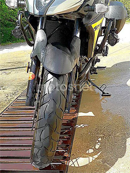 Suzuki V-Strom 650 XT – Vista 8