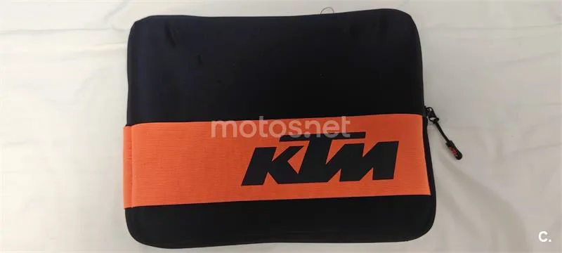 KTM 690 SMC R - Vista 10