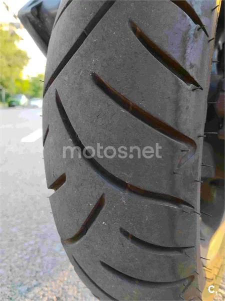 Yamaha NMAX – Vista 8