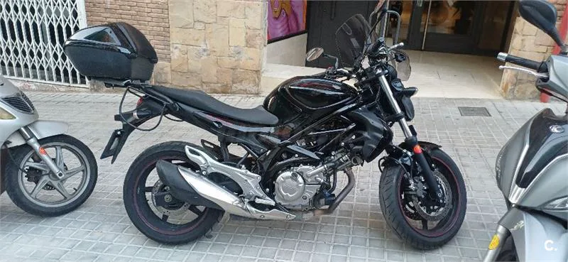 Suzuki Gladius 650 – Vista 8