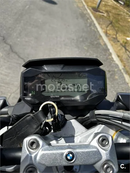 BMW G 310 R – Vista 4