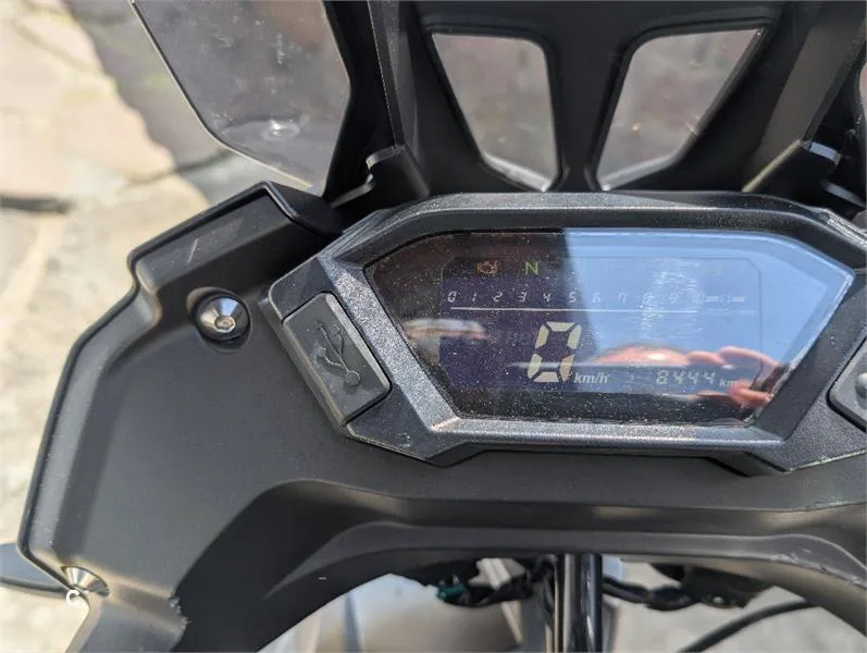 Voge 300 Rally – Vista 4