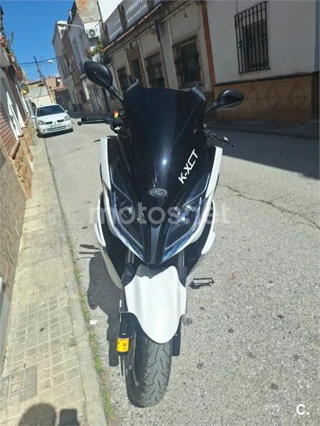 Kymco K-XCT 125i – Vista 10