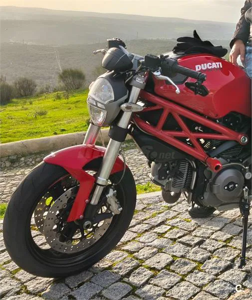 Ducati Monster 696 – Vista 11