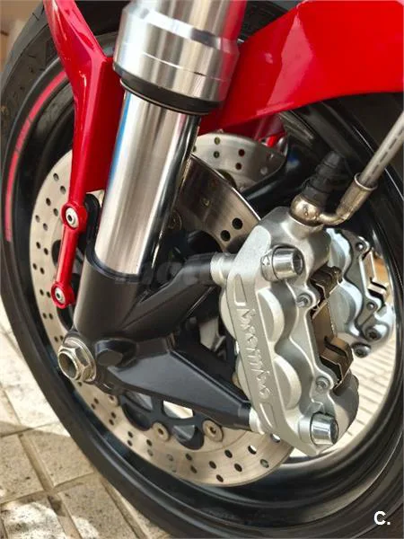 Ducati Monster 696 – Vista 3