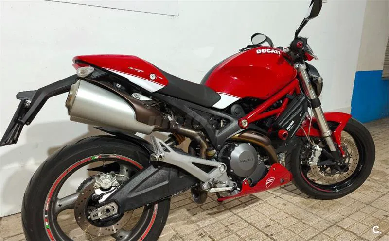 Ducati Monster 696 – Vista 8