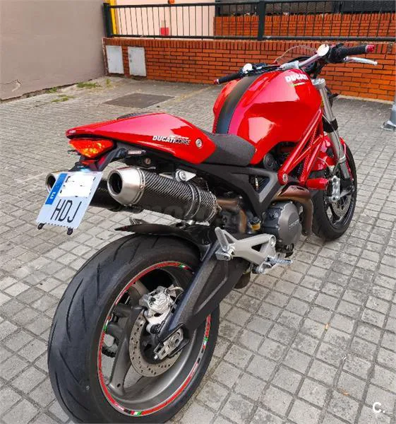 Ducati Monster 696 – Vista 9