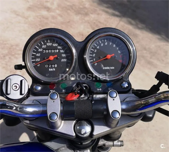 Suzuki GS 500 – Vista 7