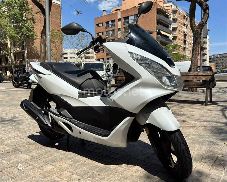 Honda PCX 125 – Vista 6