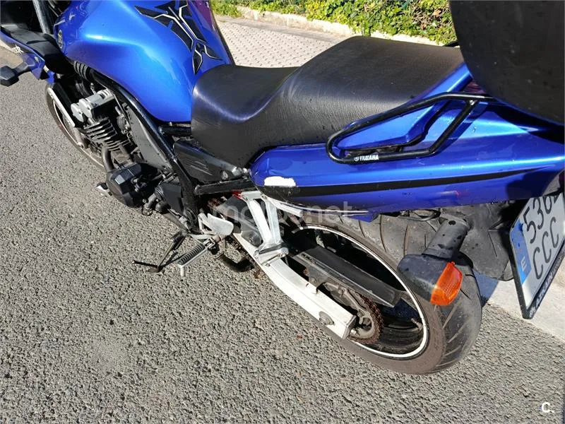 Yamaha FZS 600 Fazer – Vista 6