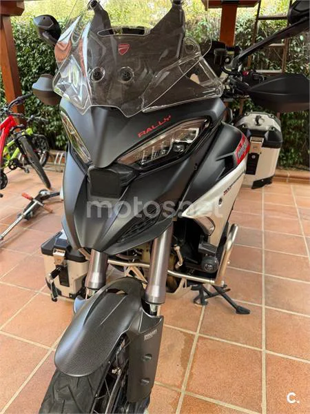 Ducati Multistrada V4 – Vista 3