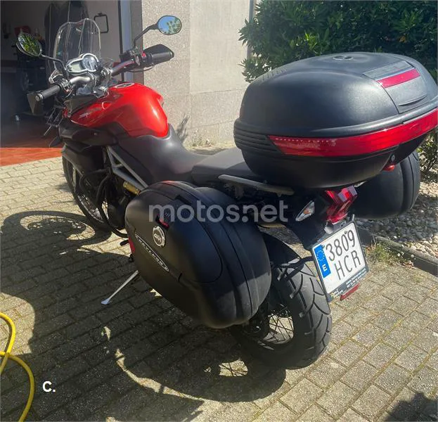 Triumph Tiger 800 XC – Vista 3