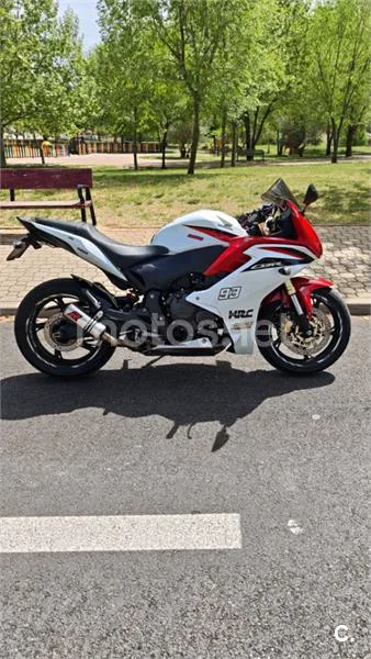 Honda CBR 600 F 4700 € 2011 Guadalajara - 1