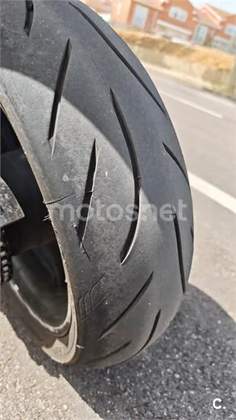 Honda CBR 600 F – Vista 12