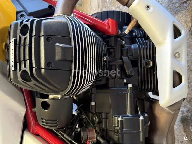 Moto Guzzi V 85 TT – Vista 2