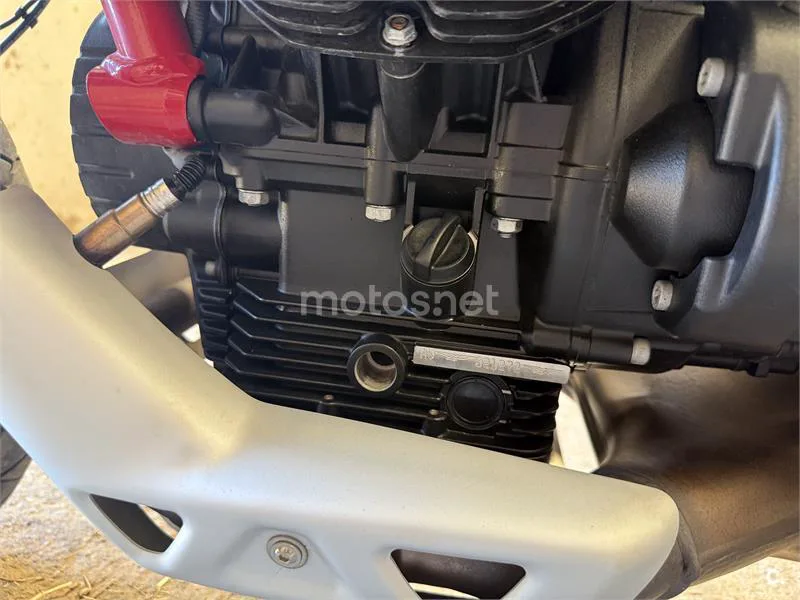 Moto Guzzi V 85 TT – Vista 4