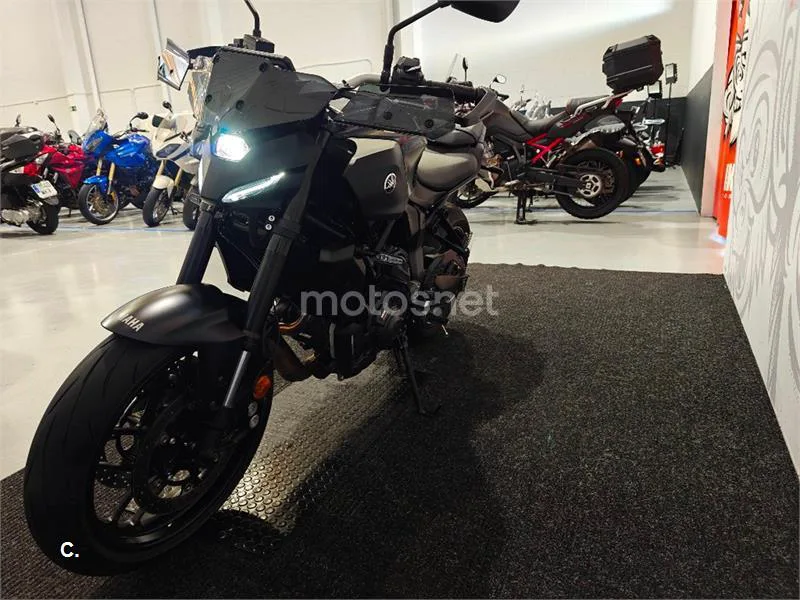 Yamaha MT-07 – Vista 5