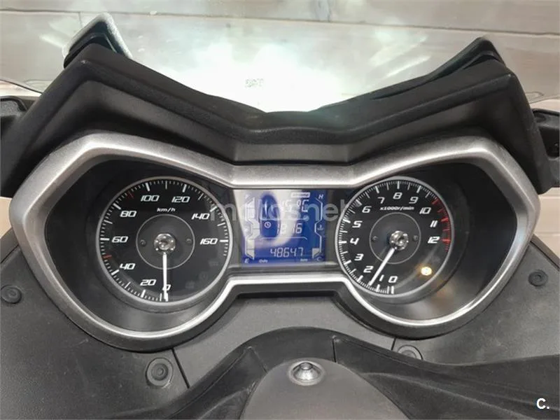 Yamaha XMAX 125 – Vista 13