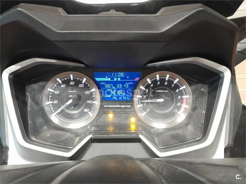 Honda Forza 350 – Vista 12