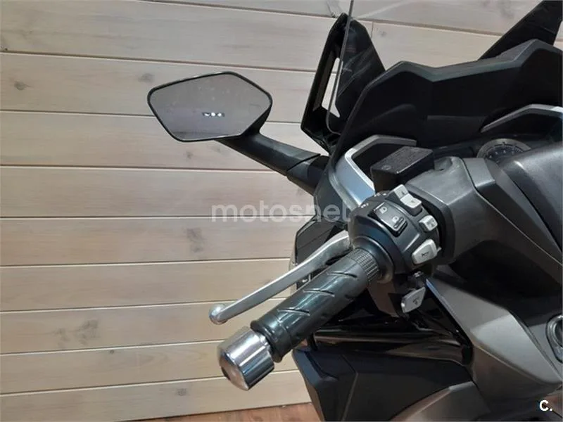 Honda Forza 350 – Vista 10