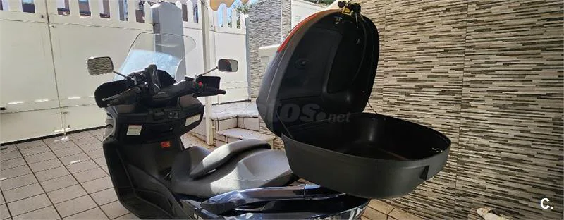 Suzuki Burgman 400 – Vista 3