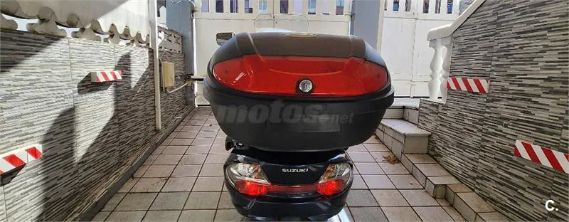 Suzuki Burgman 400 – Vista 6